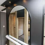 Sail Luxury Family Pod
