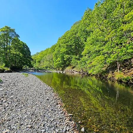 Sail Luxury Family Pod